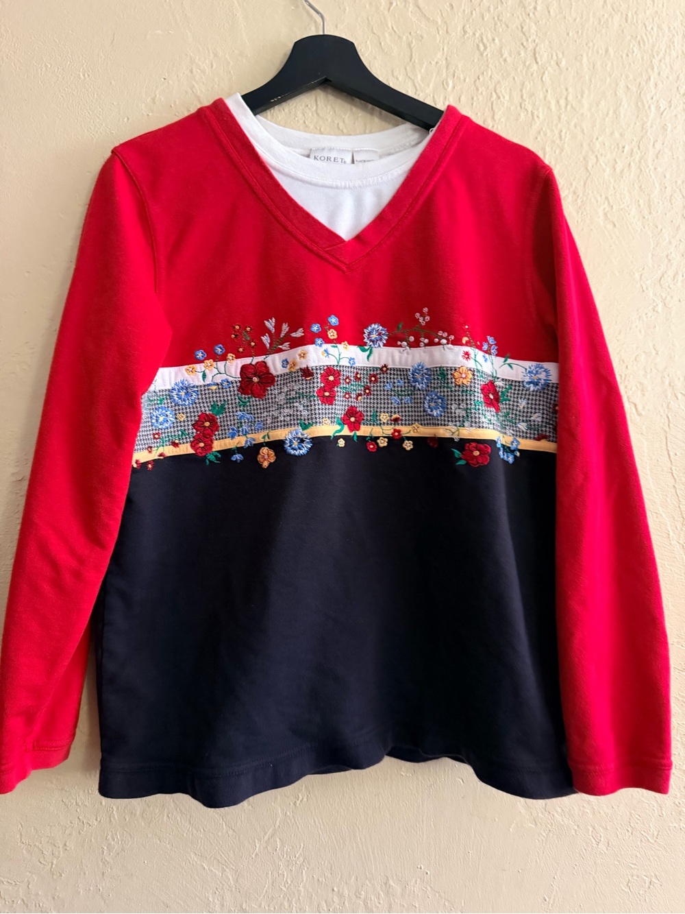 Koret Red and Black Floral-Trim V-Neck Sweatshirt